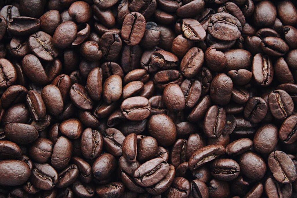 Kaffeebohnen Nahaufnahme Für Kenner So gelingt Kaffeegenuss per Hand