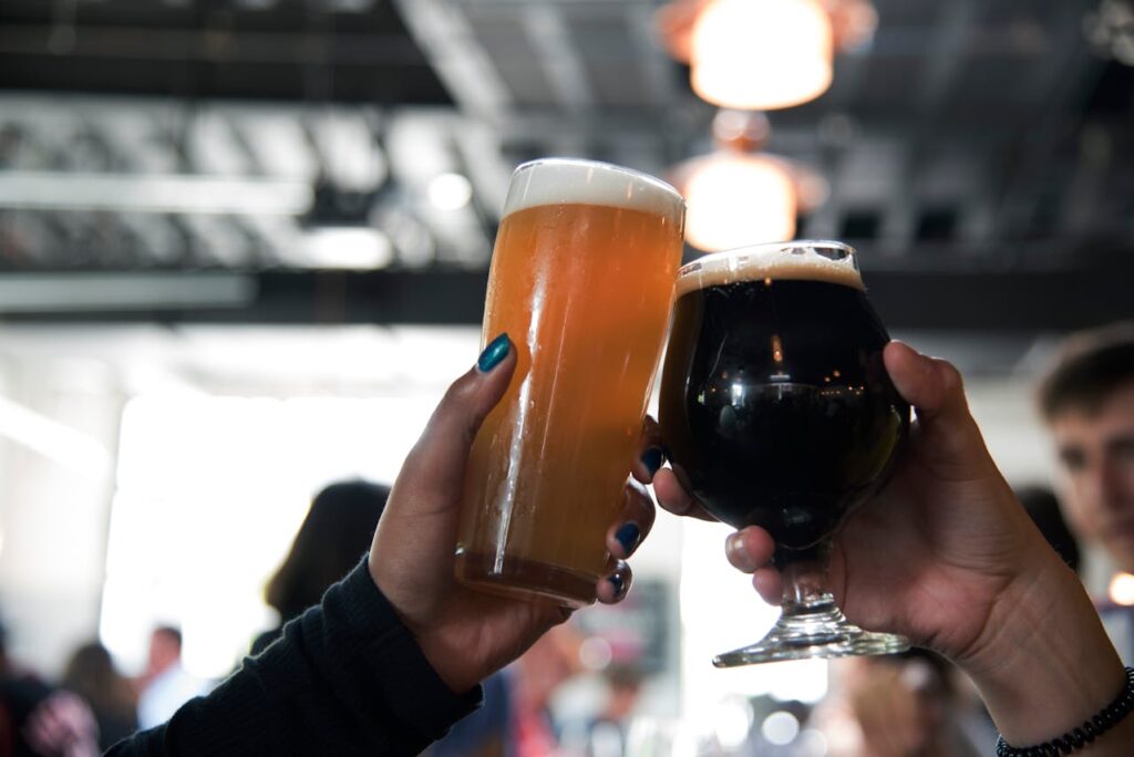 Bier anstoßen Was ist an Craft Beer so besonders